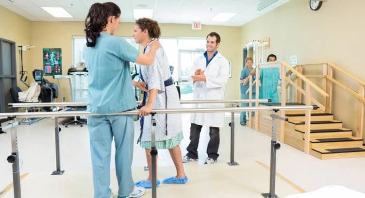 Neuro Physiotherapy Experienced female physiotherapist treating a patient in Mangalore